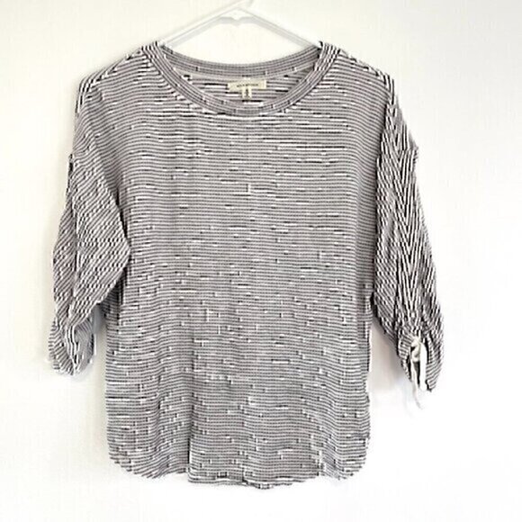 Max Studio Tops - MAX STUDIO Rib Knit 3/4 Sleeve Top White Black Textured Striped Cinched Bow Tee